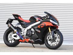 ａｐｒｉｌｉａ　ＲＳＶ４　１１００ファクトリー　ＥＴＣ　アクラポビッチマフラー　バックステップ