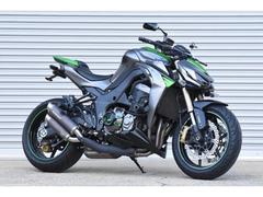 カワサキ　Ｚ１０００　ＢＯＤＩＳマフラー　スライダー　エンジンガード　社外ミラー