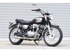カワサキ　Ｗ６５０　ペイトンプレイスマフラー　エンジンガード　ハンドル社外