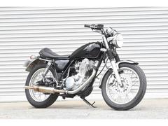 ヤマハ　ＳＲ４００　マフラー　シート　社外