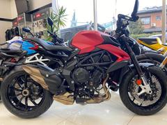 ＭＶ　ＡＧＵＳＴＡ　ドラッグスター８００ロッソ