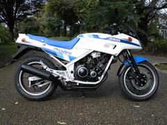 ヤマハ　ＦＺ２５０フェーザー　　　ＭＦバッテリー　タイヤ前後　インナーチューブ他新品