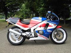 ホンダ　ＣＢＲ２５０Ｒ　タイヤ前後　ＭＦバッテリー他新品