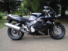 ヤマハ　ＦＺＲ１０００タイヤ前後バッテリー他新品