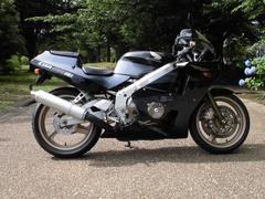 ホンダ　ＣＢＲ４００ＲＲタイヤ前後バッテリー他新品