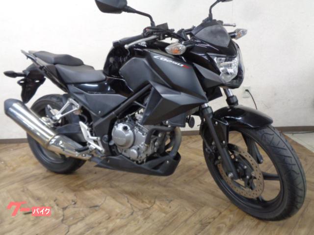 ＣＢ２５０Ｆ　２４９ｃｃ水冷単気筒エンジン　バーハンドル　ストリートファイタースタイル　インジェクションモデル　ブラック