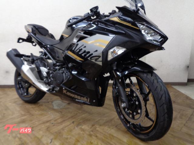Ｎｉｎｊａ　４００　ＡＢＳ　フェンダーレス　ウインカーカスタム　エンジンスライダー　ＬＥＤヘッドライト　アシスト＆スリッパ−