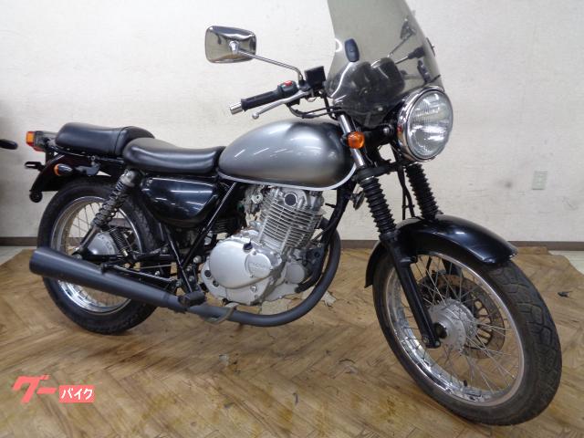ＳＴ２５０　　キャブ車　ＵＳＢ電源　スクリーン　空冷単気筒エンジン　丸目ライト　リターン式５段変速　セルフスターター式　ＮＪ４ＡＡ