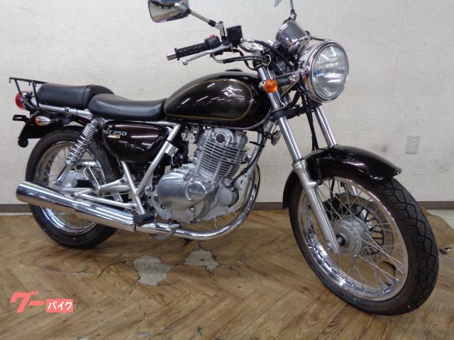 ＳＴ２５０　Ｅタイプ　　インジェクションモデル　ＮＪ４ＣＡ　空冷単気筒ＳＯＨＣエンジン　アナログメーター　　リアキャリア