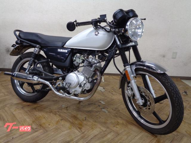 ＹＢ１２５ＳＰ　ハンドル・マフラーカスタム　キャブ車　空冷４スト単気筒エンジン　ロングローシート　フロントディスクブレーキ　キャス
