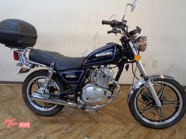 NO.5122　ＧＮ１２５ー２F　空冷４サイクル単気筒　ギヤポジションインジケーター　リヤキャリア付き　ブラック　☆彡 スズキ GN125H リアボックス キャブ車 空冷SOHC124cc単