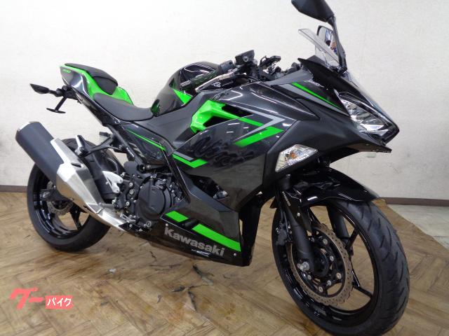 Ｎｉｎｊａ　４００　　　リアフェンダーレス　純正スペアキー　ＬＥＤヘッドライト　アシスト＆スリッパークラッチ　ギアポジション表示