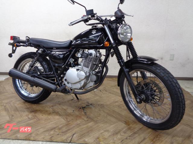 グラストラッカー　ビッグボーイ　　インジェクションモデル　　燃料残量警告灯　　８．４Ｌガソリンタンク　セル始動　フォークブーツ