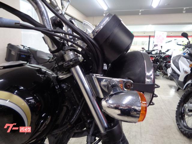 ヤマハ YB125SP シートカスタム ヘッドライトガード ブロック