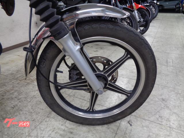 NO.5122　ＧＮ１２５ー２F　空冷４サイクル単気筒　ギヤポジションインジケーター　リヤキャリア付き　ブラック　☆彡 スズキ GN125－2F キャブ車 キックスターター 燃料計 ギア