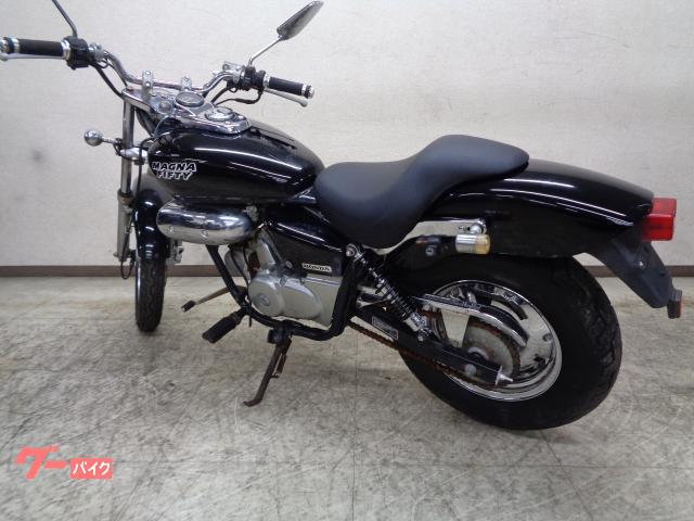 NO.4104　マグナ５０ （ＭＡＧＮＡ）　４サイクル　クラッチ付き４速ミッション　ブラック　☆彡 ホンダ マグナ50 のカタログ情報 | 新車・中古バイク情報 GooBike