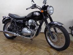カワサキ　Ｗ４００　　キャブ車　ＳＯＨＣ４バルブバーチカルツインエンジン　リターン式５段　フロントディスクブレーキ　ベベルギヤ駆動　エボニー