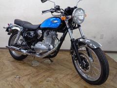 カワサキ　エストレヤ　　インジェクションモデル　　ノーマル車　　ツートンカラー　ダブルシート　フロントディスクブレーキ　リターン式・５段変速