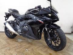 スズキ　ＧＳＸ２５０Ｒ　ＡＢＳ　フルデジタルメーター　７段階調整式リヤサス　セパレートハンドル　ポジション＆テールＬＥＤ　スポークホイール