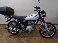 ヤマハ　ＹＢ１２５ＳＰ　ノーマル車　キャブ車　空冷４スト単気筒エンジン　ロングローシート　フロントディスクブレーキ　キャストホイール