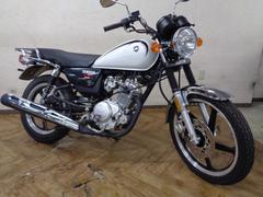 ヤマハ　ＹＢ１２５ＳＰ　リアキャリア　キャブ車　空冷４スト単気筒エンジン　ロングローシート　フロントディスクブレーキ　キャストホイール