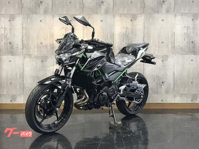 カワサキ Z400 2025年モデル メタリックスパーク
