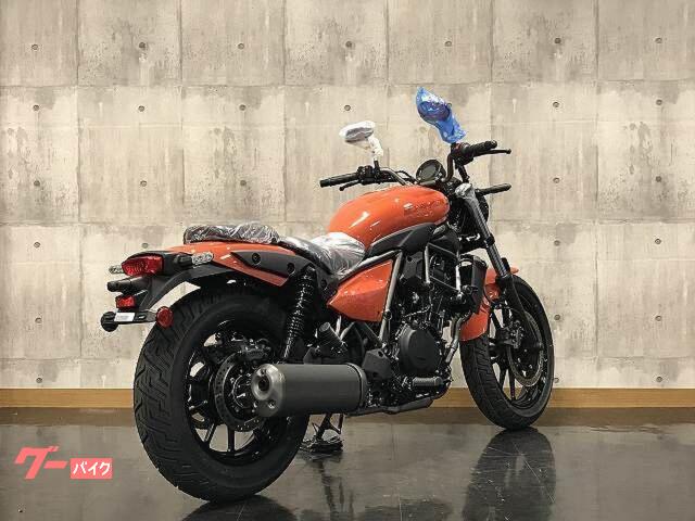 カワサキ　エリミネーター400 パールラヴァオレンジ　タンクコンプ（フエール） カワサキ エリミネーター400 2026年モデル パールラヴァ