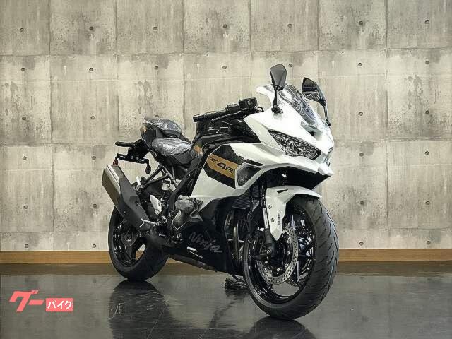 カワサキ Ninja ZX－4R SE 2026年モデル パール