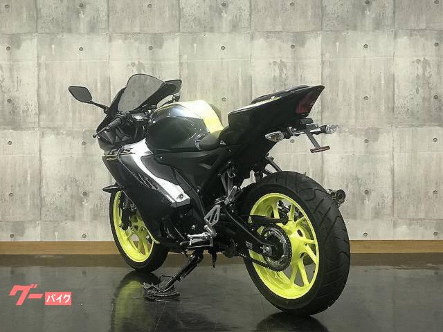 【週末限定❗️半額‼️】YAMAHA ヤマハRGX211 黒 2022_yamaha_yzf-r1m_01 画像｜伝統の「白赤ストロボ」も復刻