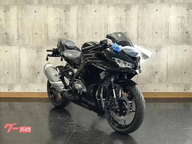 カワサキ Ninja ZX－25R SE 2027年モデル メタリック