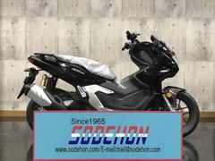 ホンダ　ＡＤＶ１６０　２０２５年モデル　アステロイドブラックメタリック