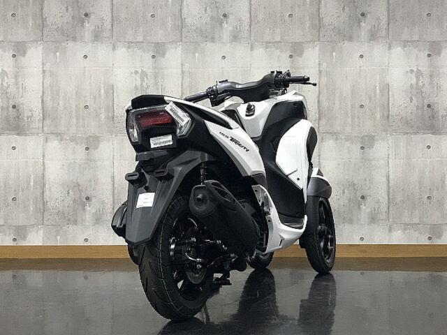 ヤマハ トリシティ１５５ ２０２３年モデル ホワイトメタリック｜袖ヶ浦ホンダ 五井店｜新車・中古バイクなら【グーバイク】