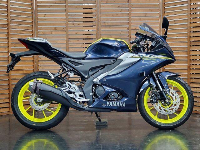 ヤマハ YZF-R15 2023モデル ダークブルーイッシュ ヤマハ YZF-R15 2023モデル ダークブルーイッシュ