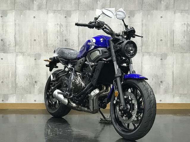 ヤマハ XSR700 2024年モデル ディープパープリッシュブルー