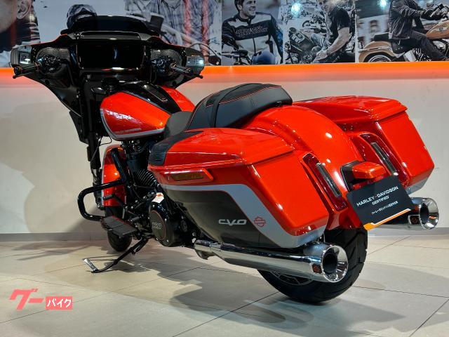 車両情報:HARLEY−DAVIDSON CVO FLHXSE ストリートグライド | ハーレー