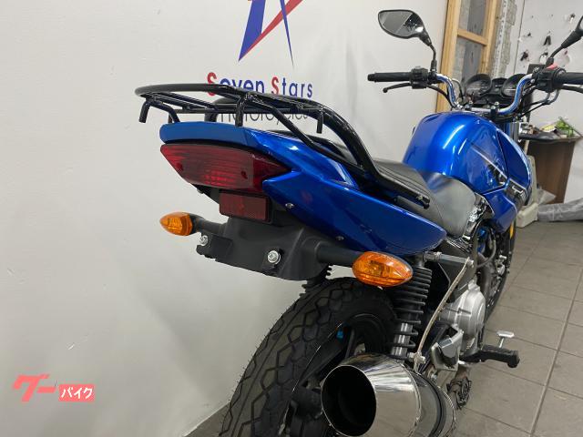 YBR125 KG キャブヒーター、USB電源、風防、LEDヘッドライト付 YBR125 KG キャブヒーター、USB電源、風防、LEDヘッドライト付
