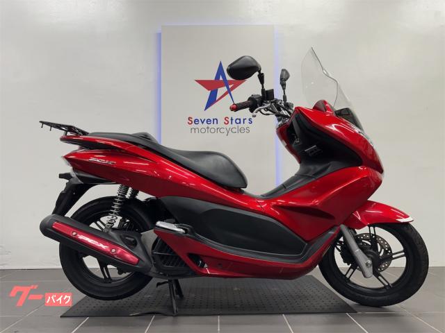 ＰＣＸ　ＪＦ２８モデル　フロントディスクブレーキ　ガソリン残量メーター付き　ロングスクリーン装備　各所赤カバー　インジェクション