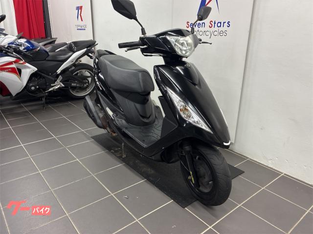 非常に良いエンジン。SYM (GT) 125。バッテリーは新品。デジタルメーター付き。フロントディスクブレーキ付き。非常に速いバイク。19586キロ。 SYM：GT125