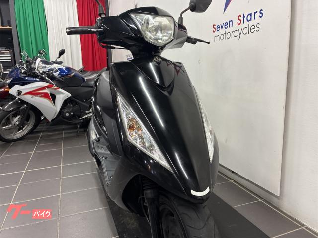 非常に良いエンジン。SYM (GT) 125。バッテリーは新品。デジタルメーター付き。フロントディスクブレーキ付き。非常に速いバイク。19586キロ。 SYM：GT125