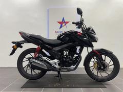 ホンダ　ＣＢＦ１２５Ｒ　ＬＥＤヘッドライト　デジタルメーター　シフトポジション表示　フロントディスクブレーキ　ガソリン残量メーター付き