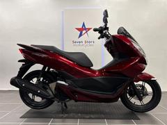 ホンダ　ＰＣＸ　ＪＦ５６モデル　ＬＥＤヘッドライト　グリップヒーター　ハザード付き　デジタルメーター　フロントディスクブレーキ　Ｅｓｐ