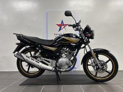 ヤマハ　ＹＢＲ１２５　ガソリン残量メーター付き　シフトポジション表示　フロントディスクブレーキ　リアキャリア付き