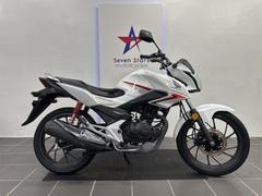 ホンダ　ＣＢ１２５Ｆ　ＬＥＤヘッドライト　ガソリン残量メーター付き　フロントディスクブレーキ　シフトポジション表示　インジェクション搭載