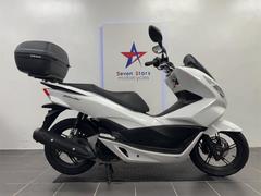 ホンダ　ＰＣＸ　ＪＦ５６　ＬＥＤヘッドライト　フロントディスクブレーキ　リアＢＯＸ付き　Ｅｓｐエンジン　ハザード付き　ガソリン残量メーター
