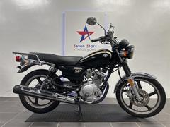 ヤマハ　ＹＢ１２５ＳＰ　ガソリン残量メーター付き　フロントディスクブレーキ　シフトポジション表示　ヘッドライトＯＮＯＦＦ機能