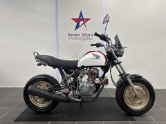 ホンダ　Ａｐｅ１００　エイプ１００　タンクカスタム　エアクリカスタム　ゴールドホイール　ローフェンダー　ハリケーン製ハンドル
