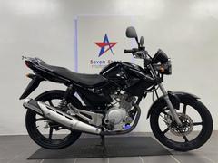 ヤマハ　ＹＢＲ１２５　ガソリン残量メーター付き　フロントディスクブレーキ　リアキャリア付き　１２５ｃｃマニュアル車