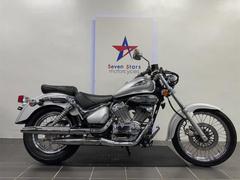 スズキ　イントルーダーＬＣ２５０　フロントディスクブレーキ　スポークホイール　デジタルメーター　純正フルノーマル　ハザード付き