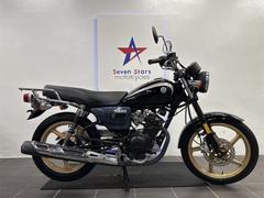 ヤマハ　ＹＢ１２５ＳＰ　ガソリン残量メーター付き　フロントディスクブレーキ　ゴールドホイール　シフトポジション表示　リアキャリア付き
