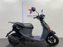 スズキ　レッツ４　ＦＩ　ガソリン残量メーター付き　インジェクション搭載　フラットステップボード　メットインスクーター　リアキャリア付き